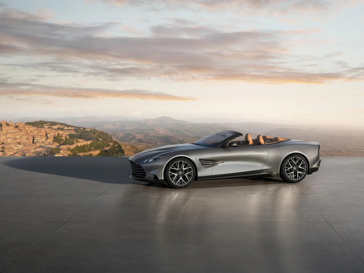 Aston Martin Introduces Limited Edition Vanquish 25 to Celebrate 25 Years