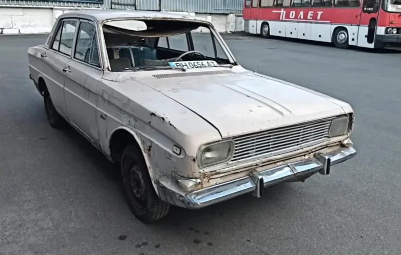 A Rare 1967 Ford Unearthed in an Odessa Courtyard (VIDEO)