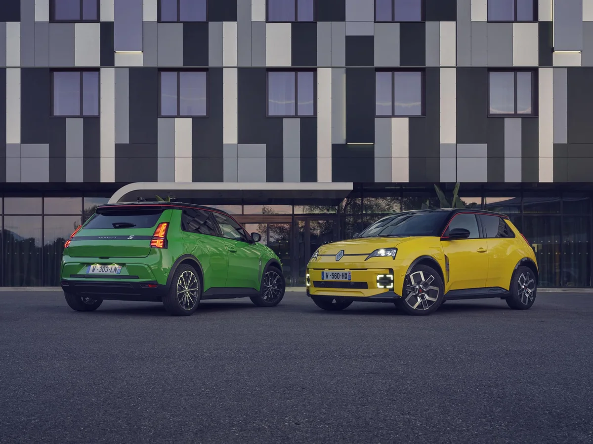 Renault 5 E-Tech: Enhanced Range and Upcoming Fast Charging for Entry-Level Model