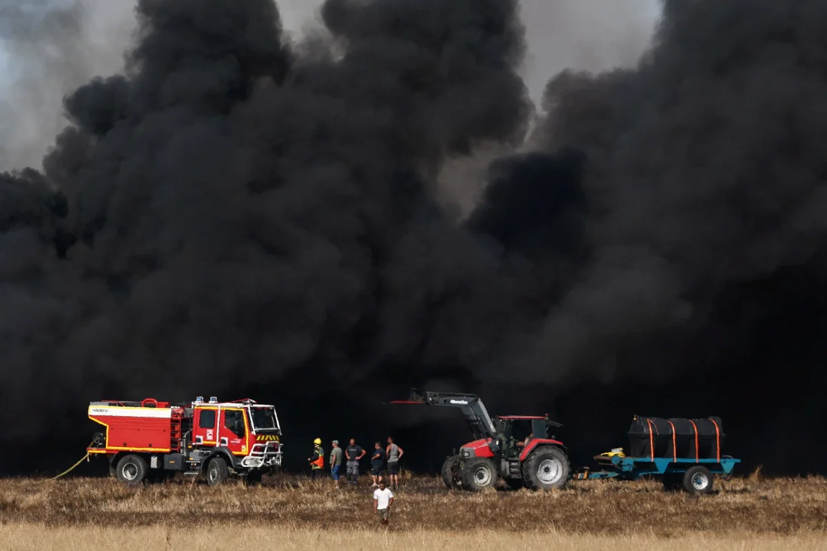 Red Farmer: Connecting Farmers and Firefighters in Crisis Situations