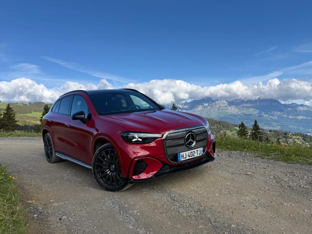 BMW iX3 vs. Mercedes GLC 2026: A Clash of Styles