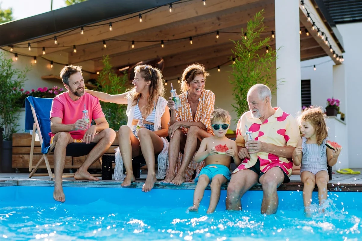 Budget Family Transport Summer 2026: Car, Train, or Plane?