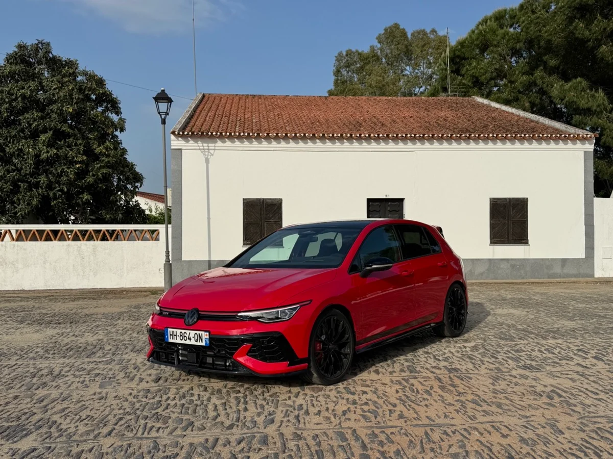 Test of the Volkswagen Golf GTI Edition 50: The Fastest Golf GTI in History!