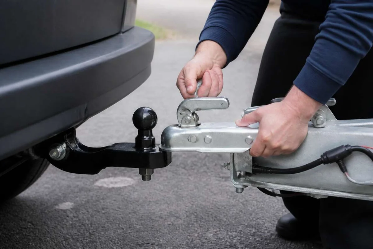 Complete Guide to Selecting the Right Tow Bar for Your Vehicle