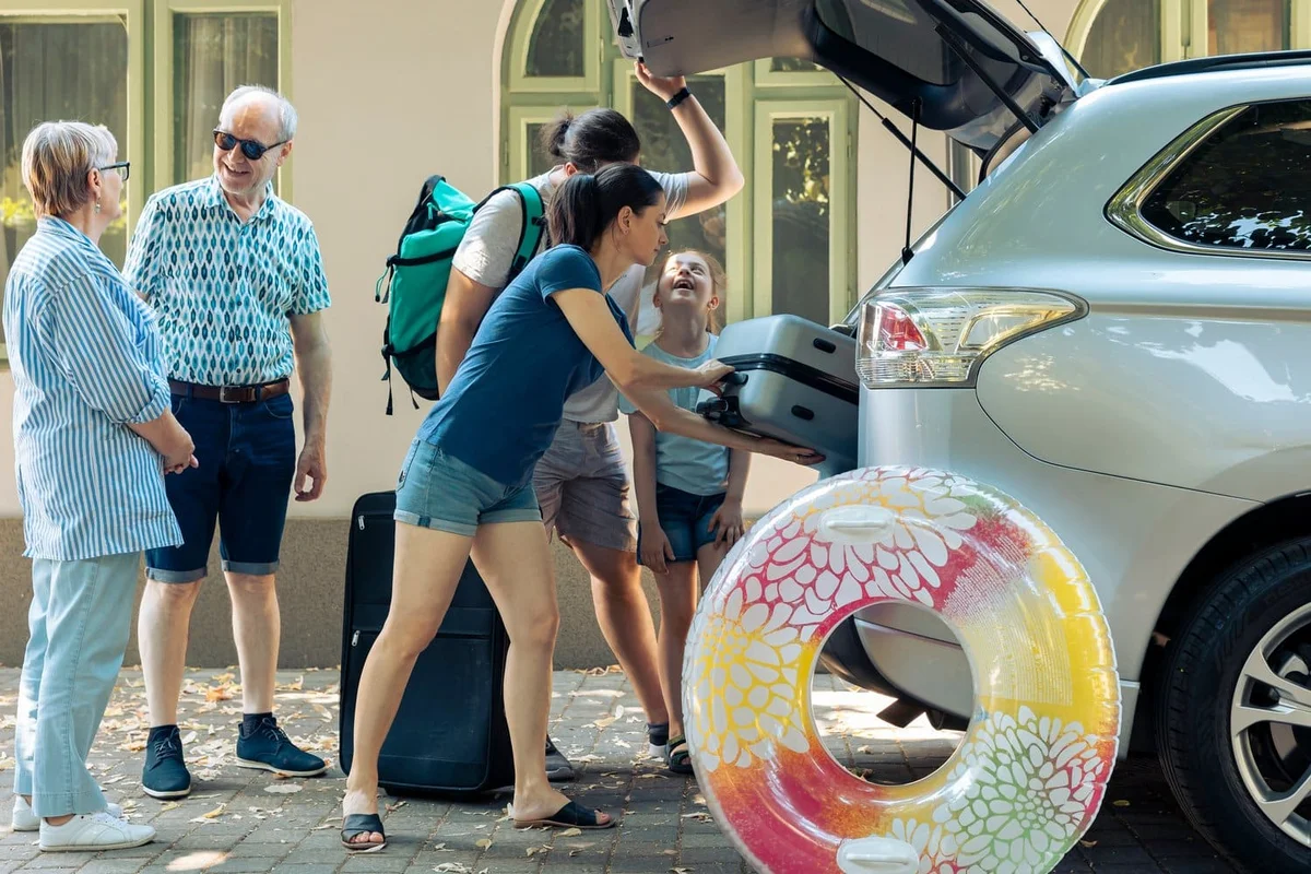 Vacation Departure: Top 10 Points to Check on Your Car Before Hit the Road